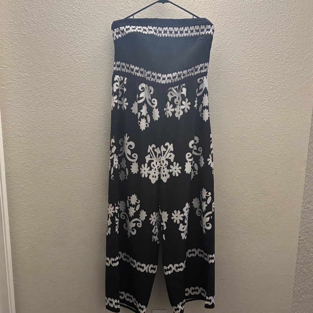 SHEIN Black and White Patterned Jumpsuit
